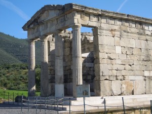 Archea Messini petit mausoléee romain fond du stade